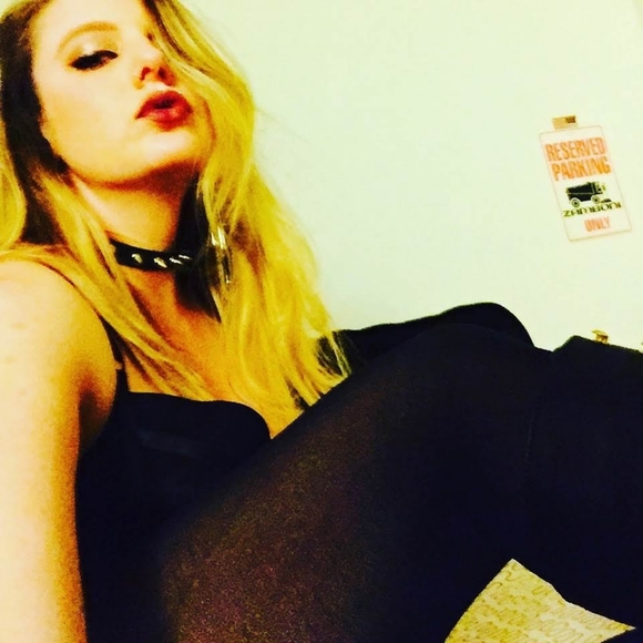 Meet your Posher, Sasha - Picture 12 of 16